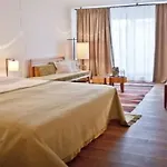 루이스 호텔 5*